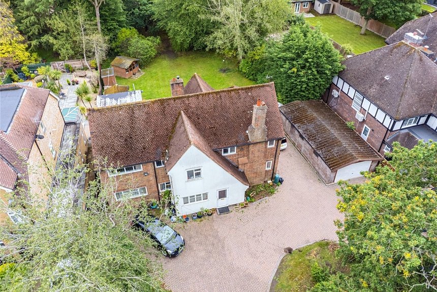 for sale ducks hill road london 72337 - Gibbs Gillespie