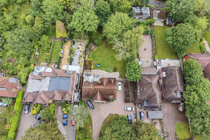 for sale ducks hill road london 72337 - Gibbs Gillespie