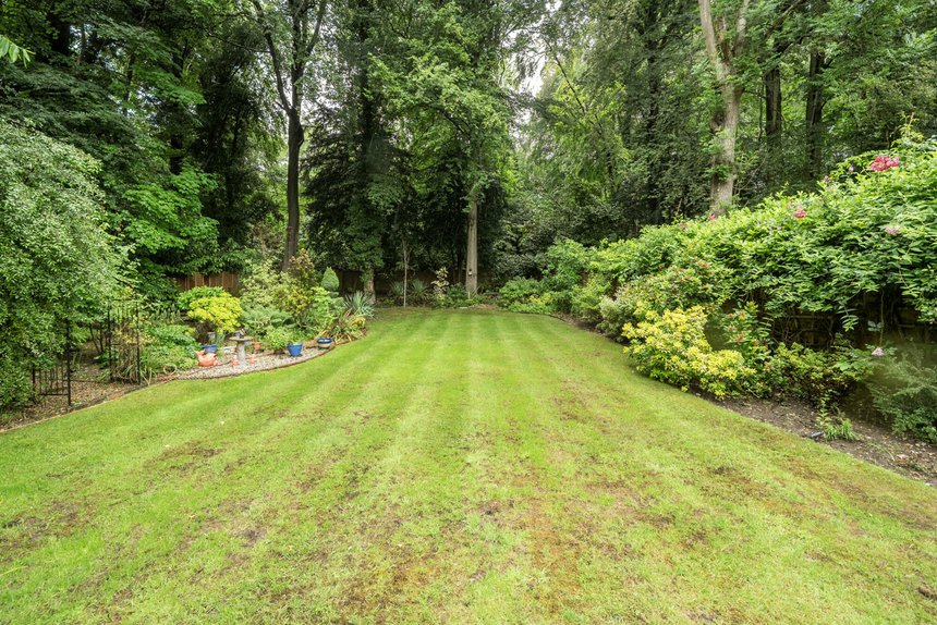 for sale valley road london 72343 - Gibbs Gillespie