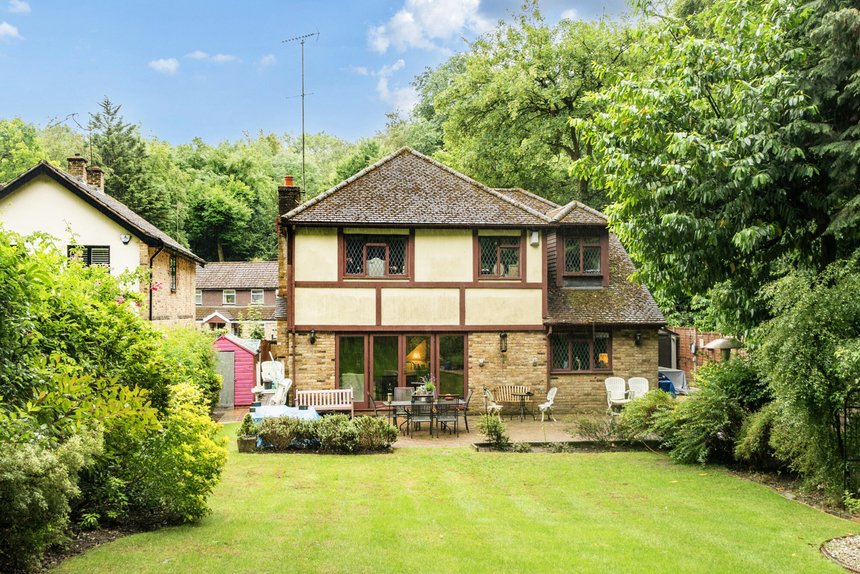 for sale valley road london 72343 - Gibbs Gillespie