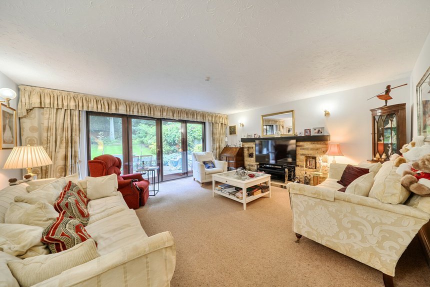 for sale valley road london 72343 - Gibbs Gillespie