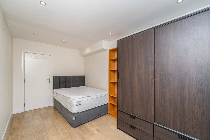 let primrose gardens london 72424 - Gibbs Gillespie