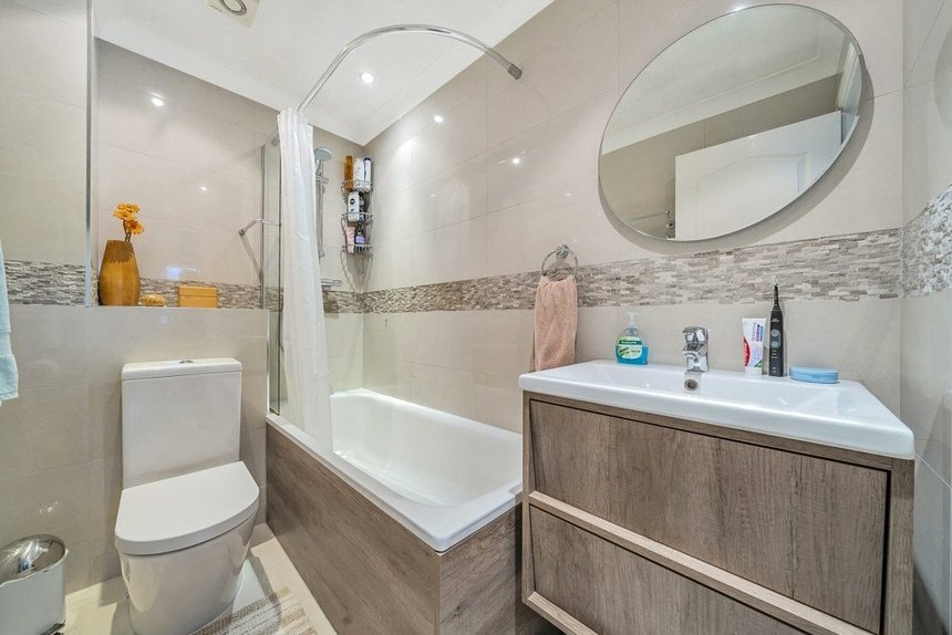 for sale wilder close london 72555 - Gibbs Gillespie