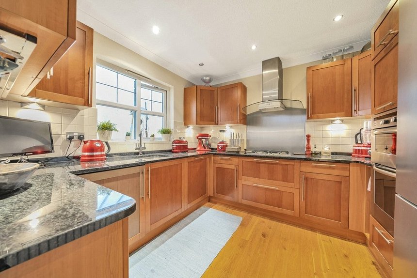 for sale wilder close london 72555 - Gibbs Gillespie