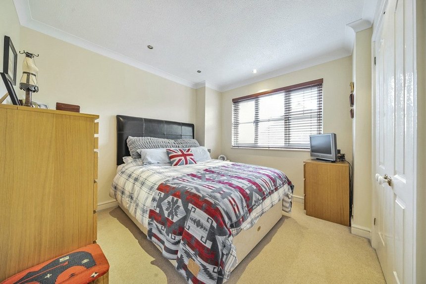 for sale wilder close london 72555 - Gibbs Gillespie