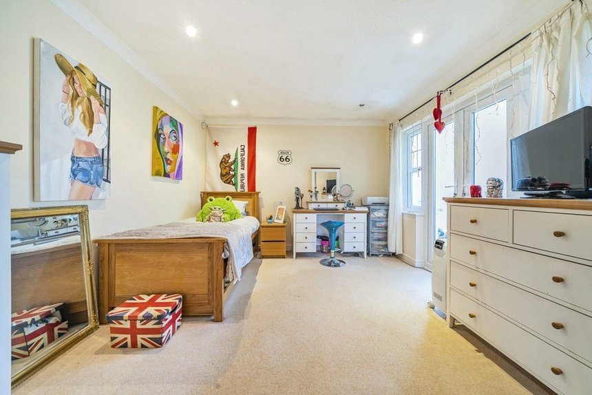 for sale wilder close london 72555 - Gibbs Gillespie