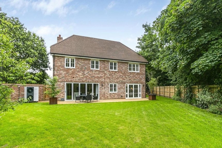 for sale millside grange london 72574 - Gibbs Gillespie