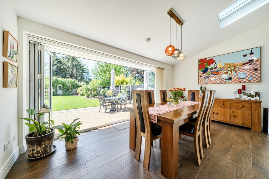 under offer briar road london 72600 - Gibbs Gillespie