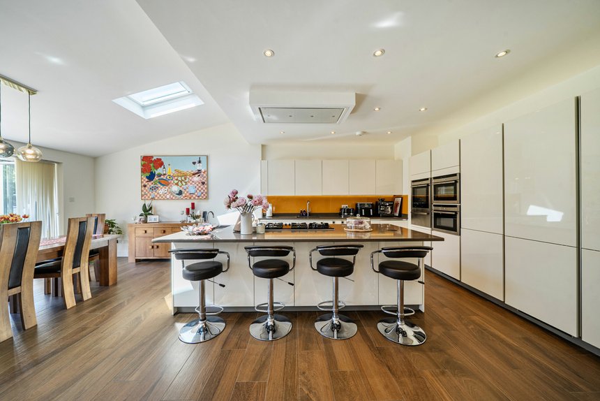 under offer briar road london 72600 - Gibbs Gillespie