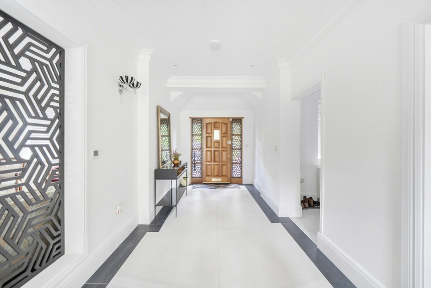 for sale wolsey road london 72718 - Gibbs Gillespie