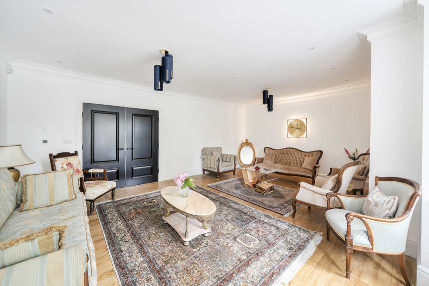 for sale wolsey road london 72718 - Gibbs Gillespie