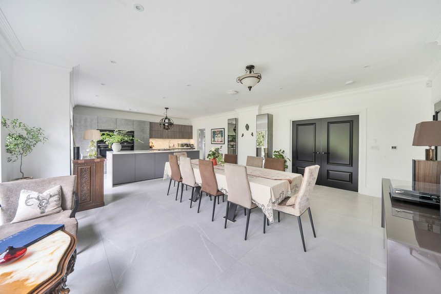 for sale wolsey road london 72718 - Gibbs Gillespie