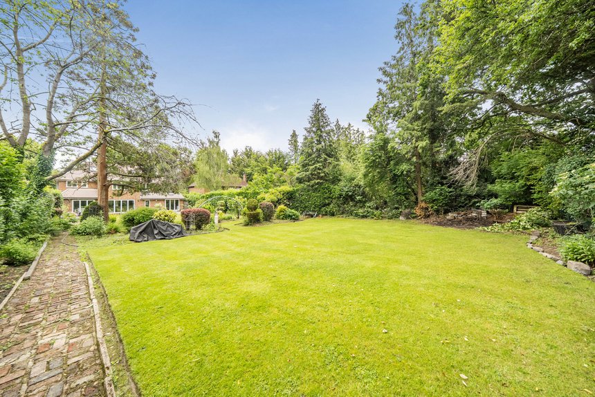 for sale wolsey road london 72718 - Gibbs Gillespie