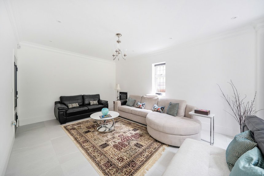 for sale wolsey road london 72718 - Gibbs Gillespie