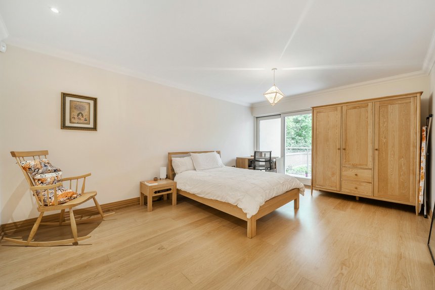 for sale eastbury avenue london 72745 - Gibbs Gillespie