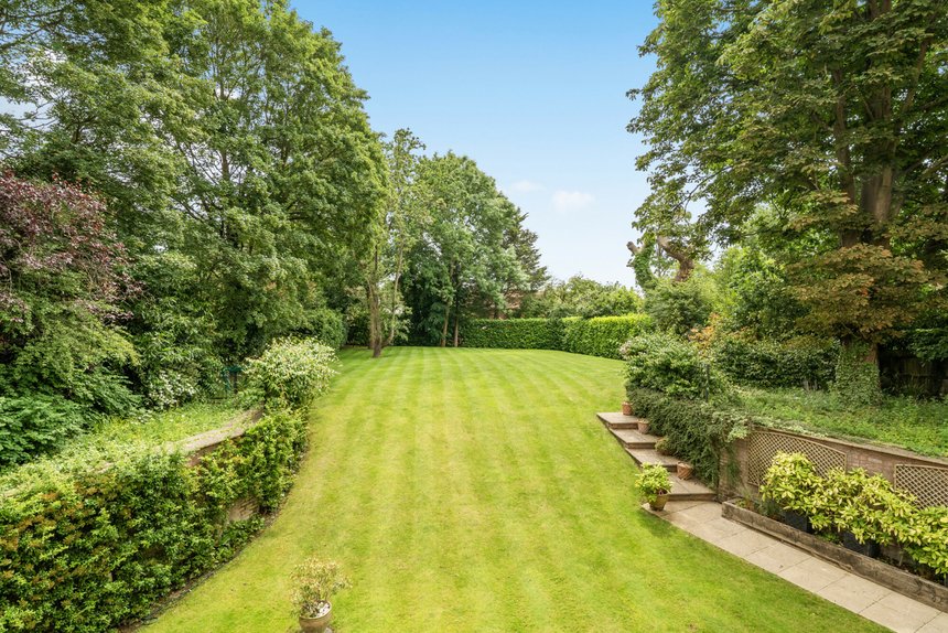 for sale eastbury avenue london 72745 - Gibbs Gillespie