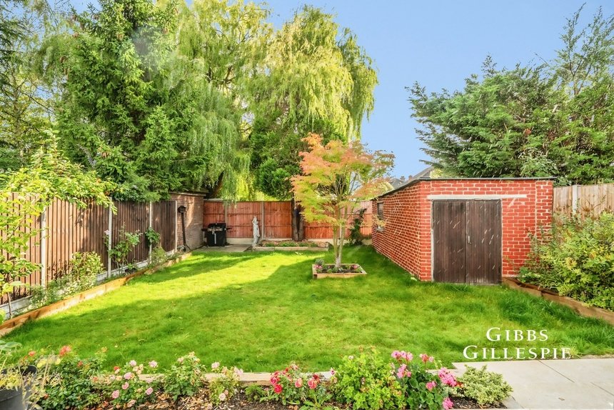 to let sylvia avenue london 72851 - Gibbs Gillespie