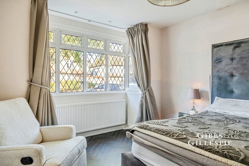 to let sylvia avenue london 72851 - Gibbs Gillespie