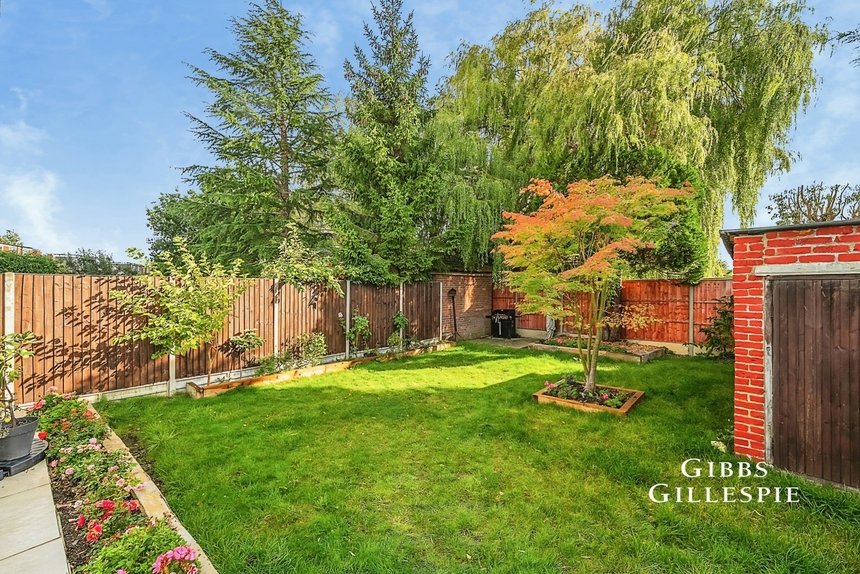 to let sylvia avenue london 72851 - Gibbs Gillespie