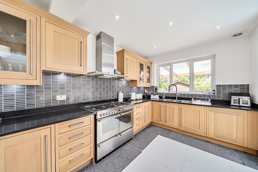 for sale holmdene avenue london 72852 - Gibbs Gillespie