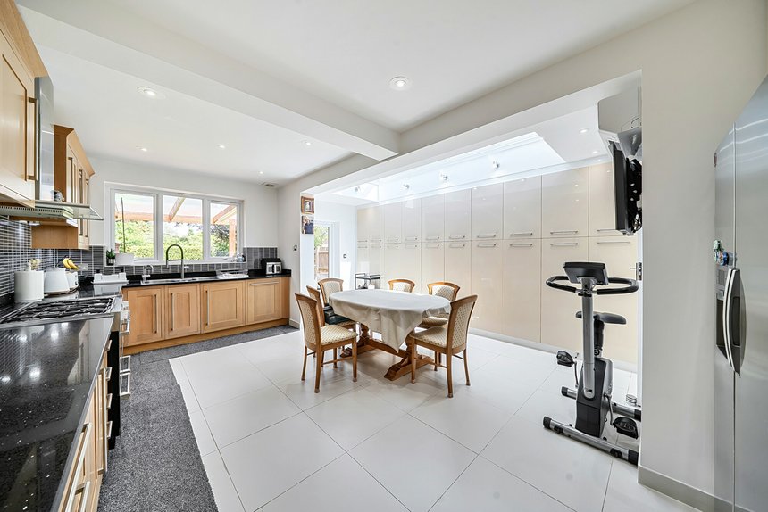 for sale holmdene avenue london 72852 - Gibbs Gillespie