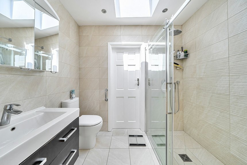 for sale holmdene avenue london 72852 - Gibbs Gillespie