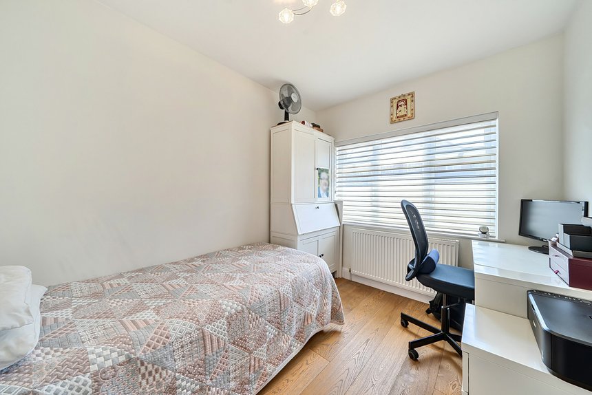 for sale holmdene avenue london 72852 - Gibbs Gillespie