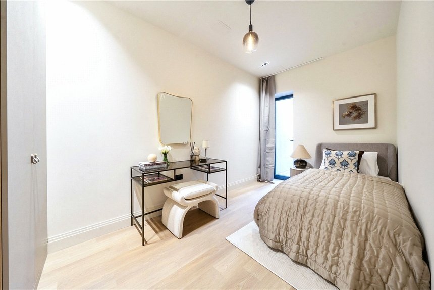 to let creswick road london 73489 - Gibbs Gillespie