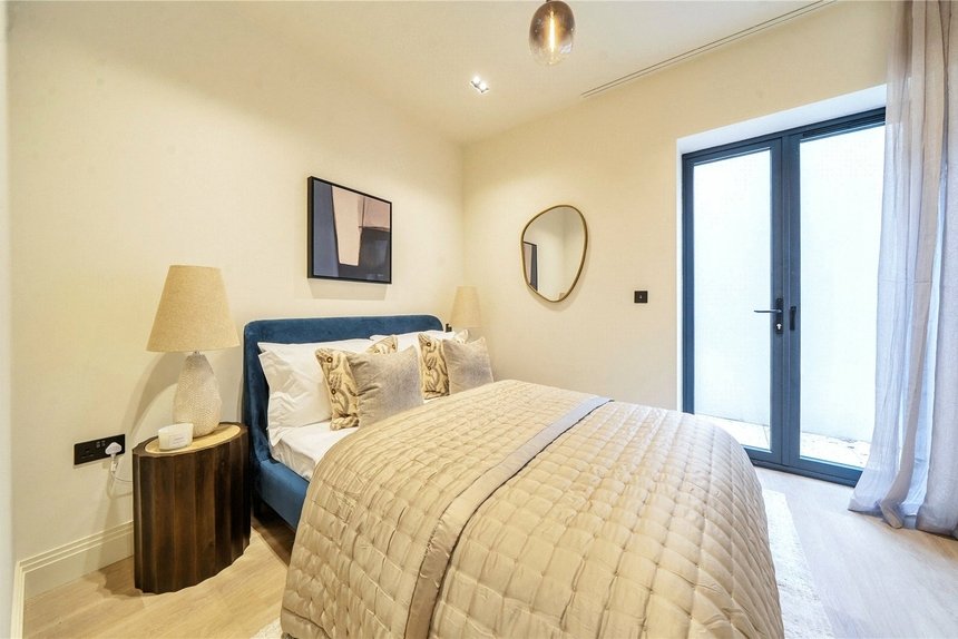 to let creswick road london 73490 - Gibbs Gillespie