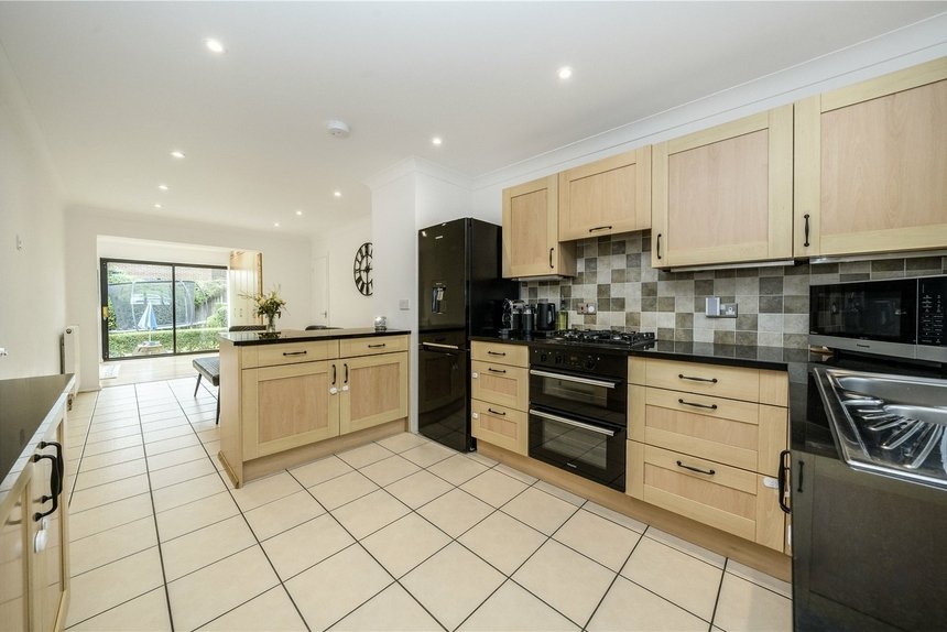 for sale the highway london 73518 - Gibbs Gillespie