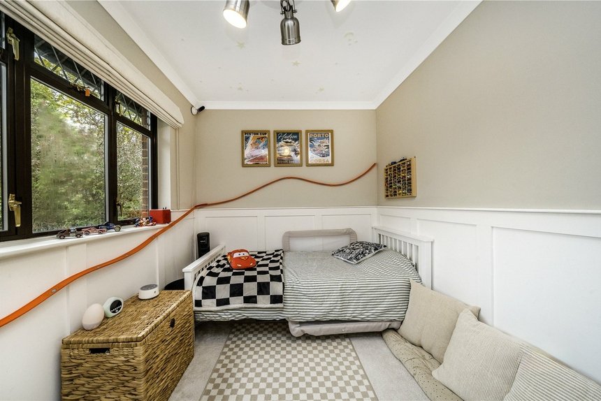 for sale the highway london 73518 - Gibbs Gillespie