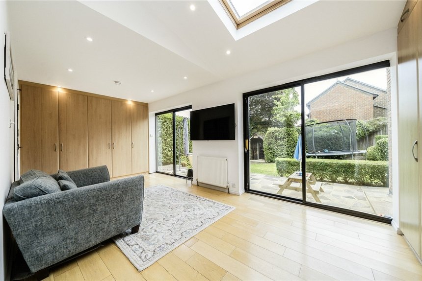 for sale the highway london 73518 - Gibbs Gillespie