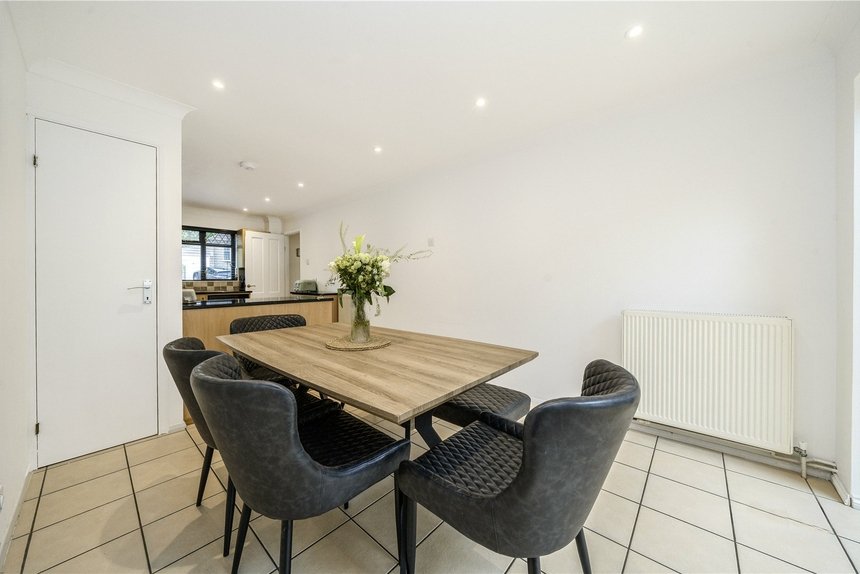 for sale the highway london 73518 - Gibbs Gillespie