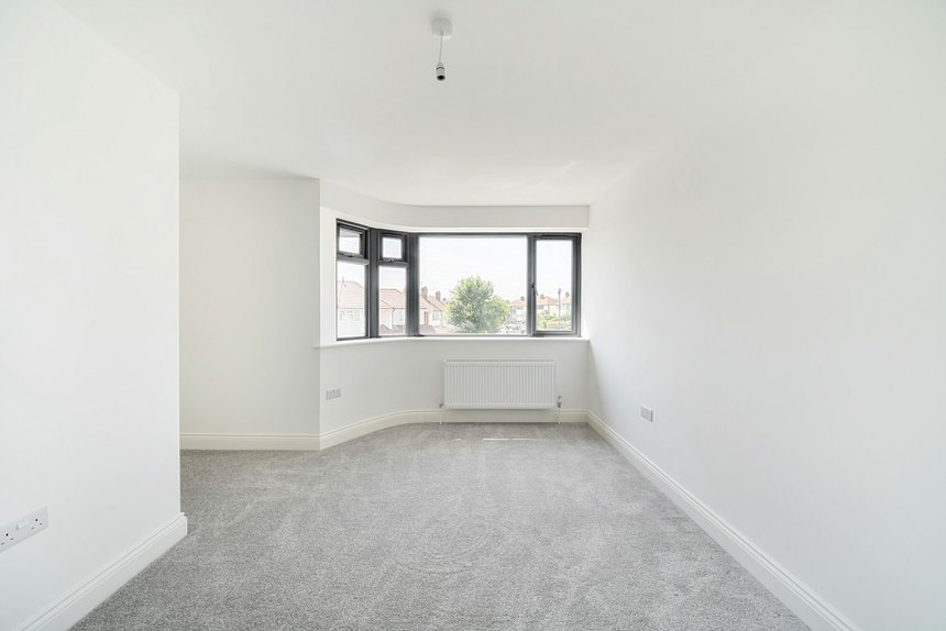 for sale gonville crescent london 73600 - Gibbs Gillespie