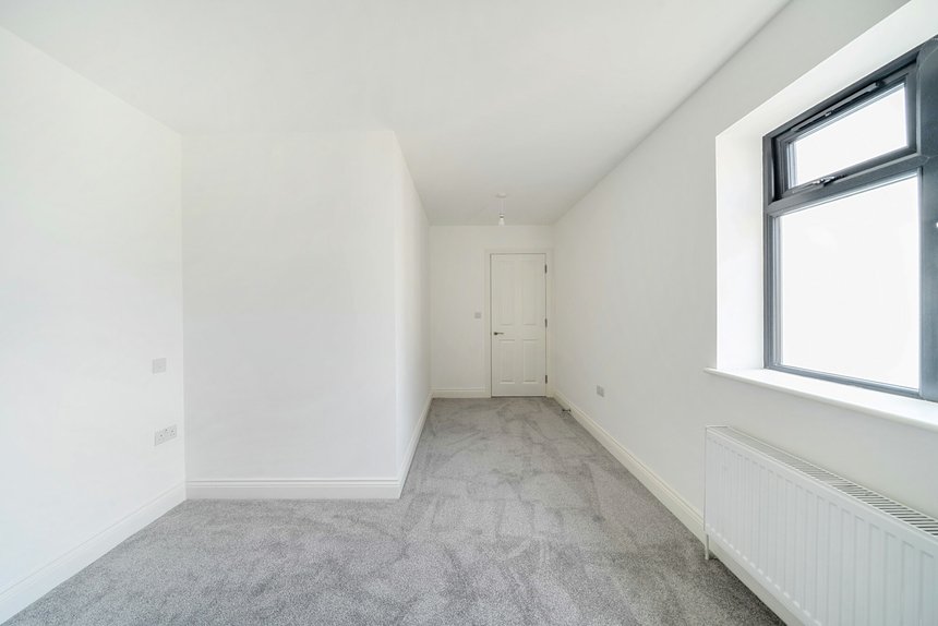 for sale gonville crescent london 73600 - Gibbs Gillespie