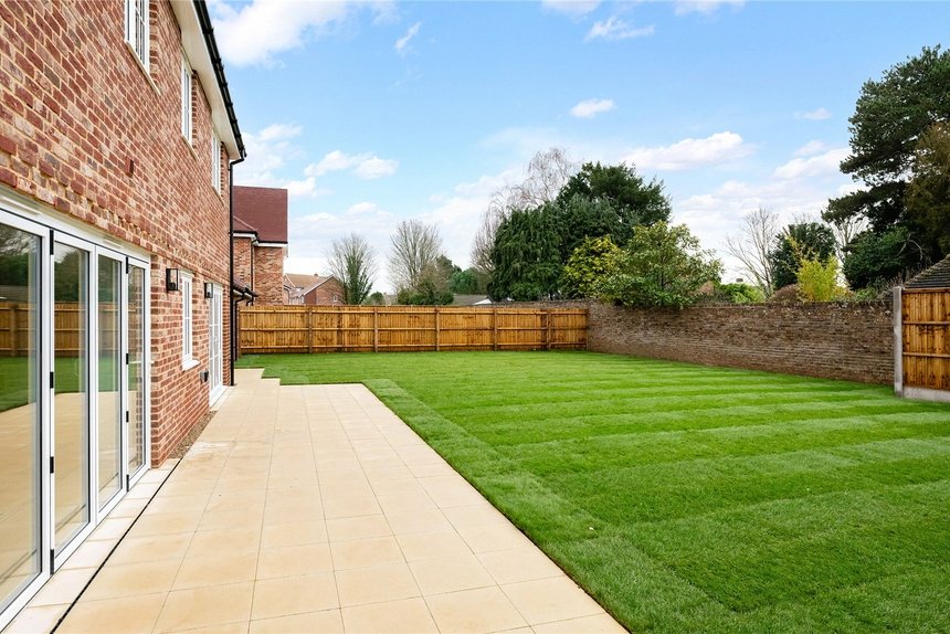 for sale millside grange london 73607 - Gibbs Gillespie
