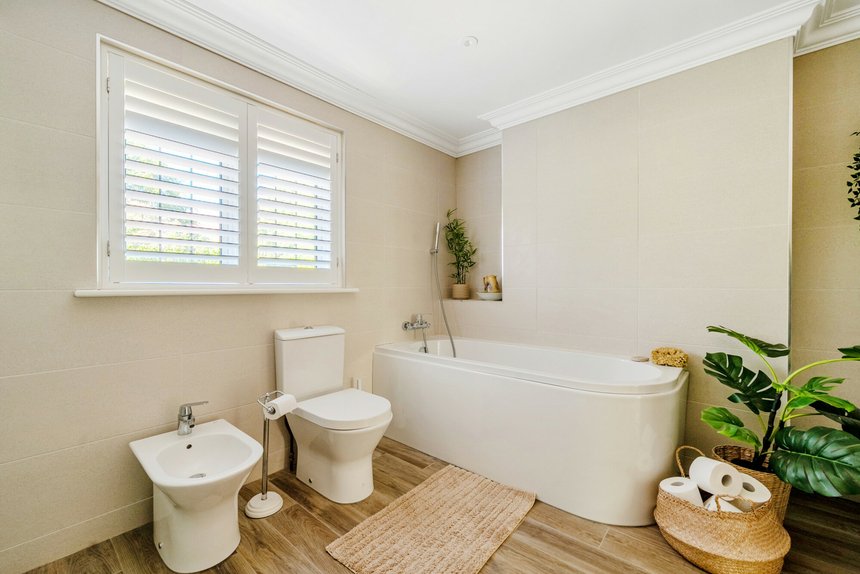 for sale woodhill avenue london 73863 - Gibbs Gillespie