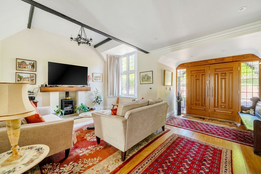 for sale woodhill avenue london 73863 - Gibbs Gillespie