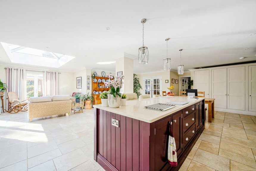 for sale woodhill avenue london 73863 - Gibbs Gillespie