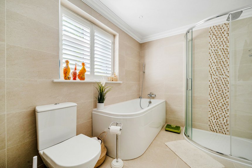 for sale woodhill avenue london 73863 - Gibbs Gillespie