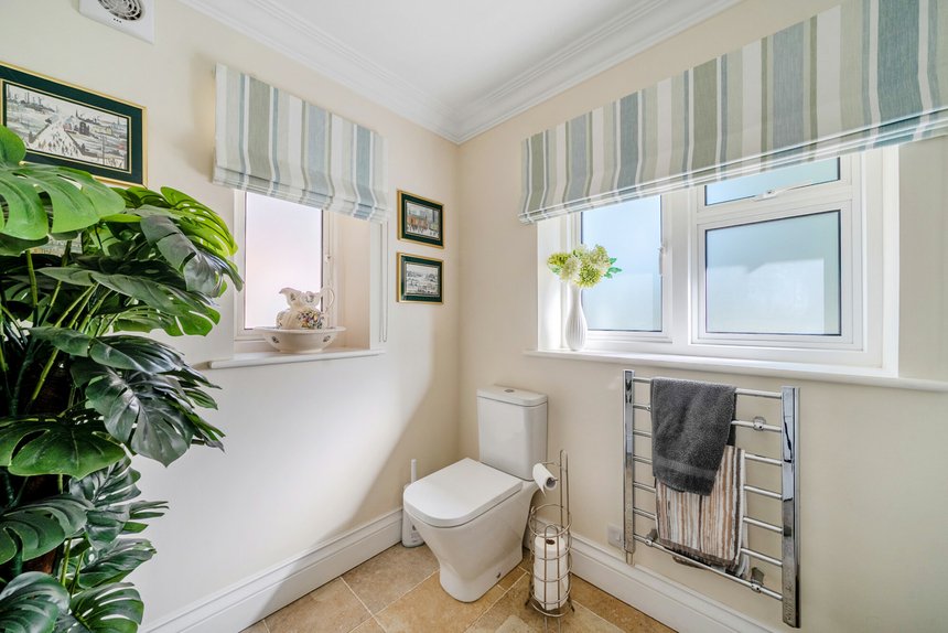 for sale woodhill avenue london 73863 - Gibbs Gillespie