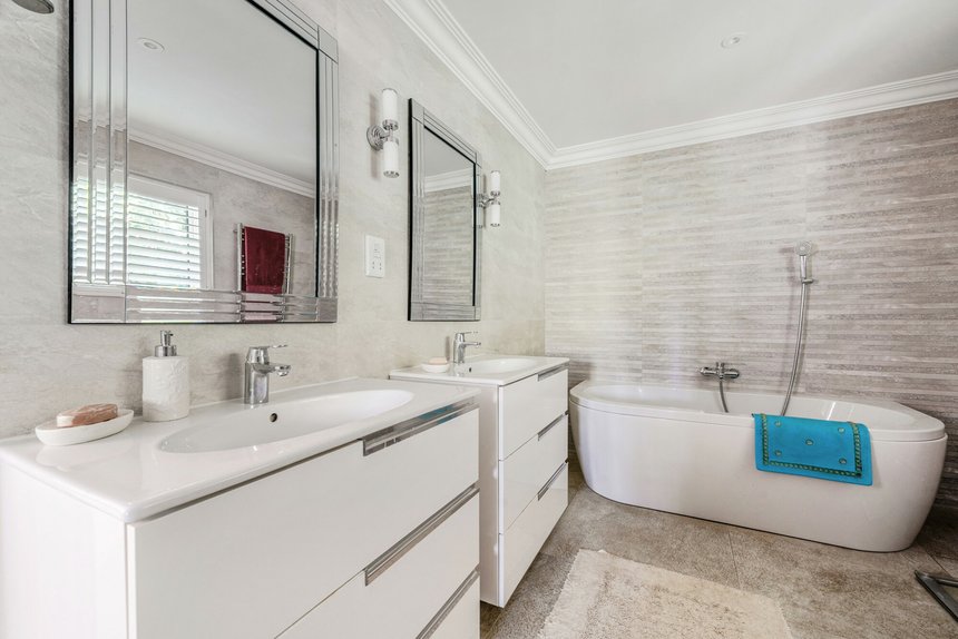 for sale woodhill avenue london 73863 - Gibbs Gillespie