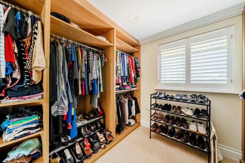 for sale woodhill avenue london 73863 - Gibbs Gillespie