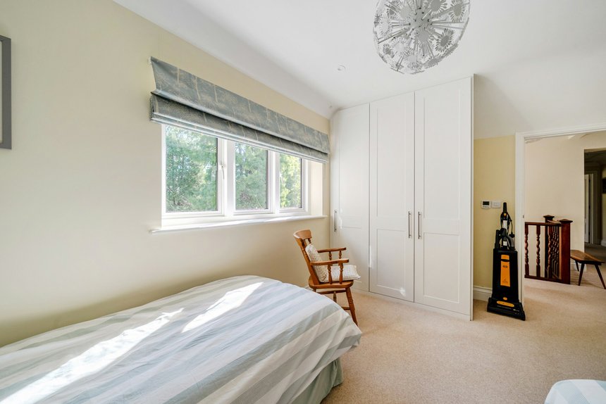 for sale woodhill avenue london 73863 - Gibbs Gillespie