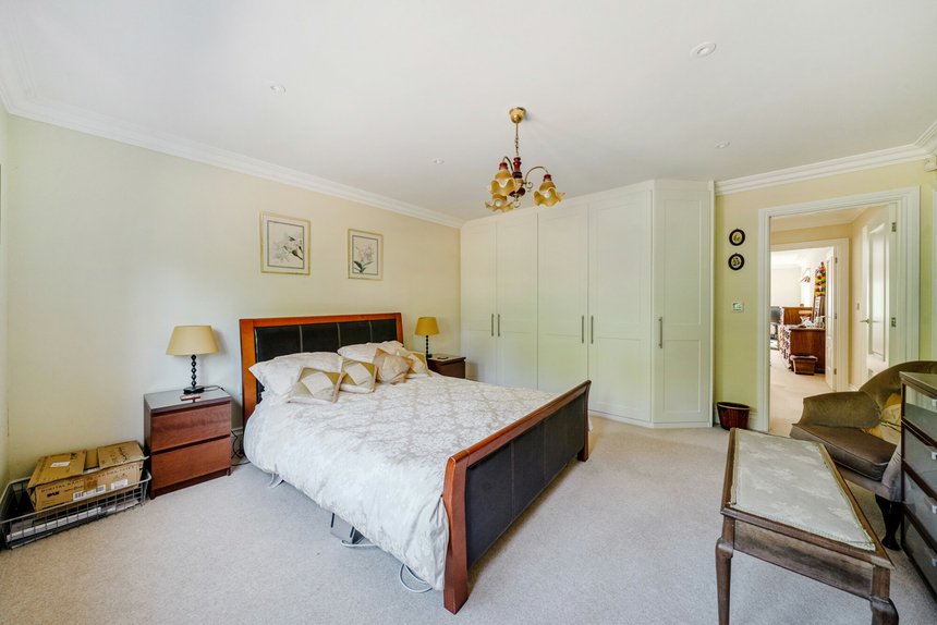 for sale woodhill avenue london 73863 - Gibbs Gillespie