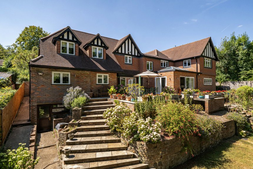 for sale woodhill avenue london 73863 - Gibbs Gillespie