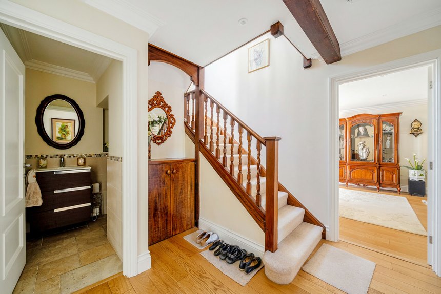 for sale woodhill avenue london 73863 - Gibbs Gillespie