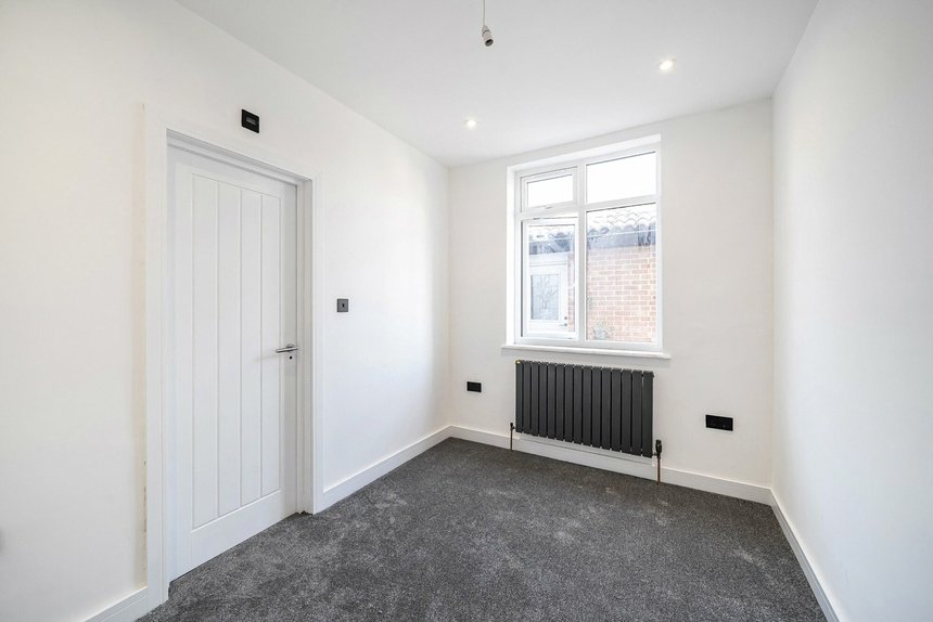 to let linden avenue london 73884 - Gibbs Gillespie