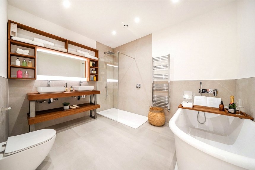 let agreed rosemont road london 74106 - Gibbs Gillespie