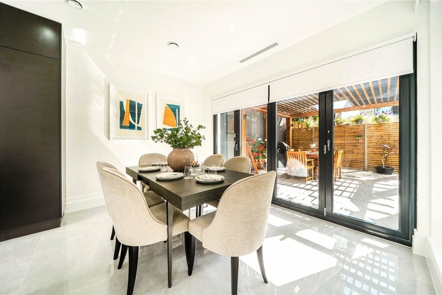 let agreed rosemont road london 74106 - Gibbs Gillespie